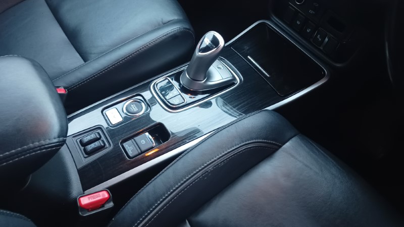 Outlander Phev Stockport Car Sales (28)